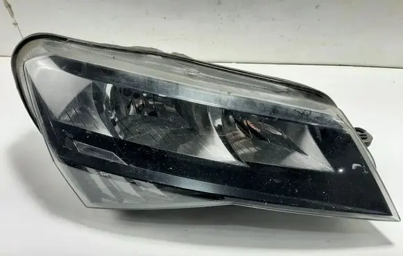 Skoda Superb B8 (3V) Headlight/headlamp 3V2941016