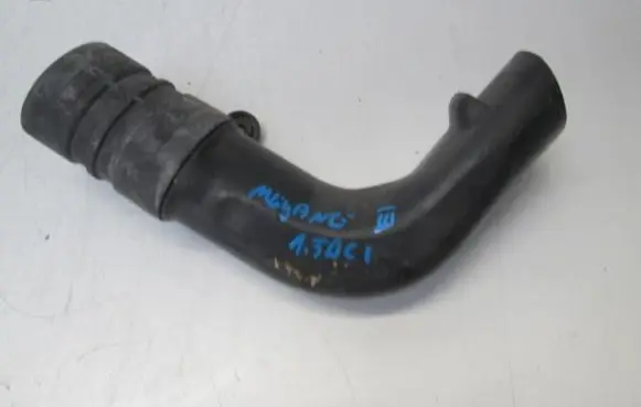 Renault Megane III Air intake duct part