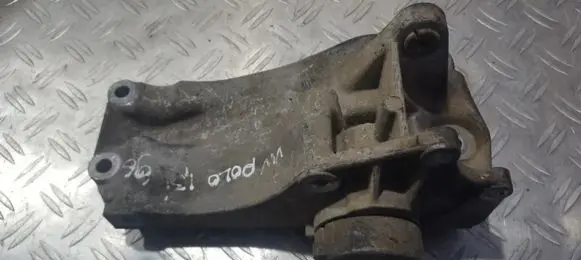 Volkswagen Polo III 6N 6N2 6NF Engine mounting bracket 030145169h