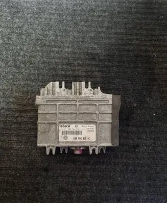 Volkswagen Polo III 6N 6N2 6NF Engine control unit/module 0261203744 26SA3645 030906026AC