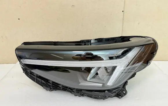 Volvo C40 Headlight/headlamp P32420415 T157600177780 32420415