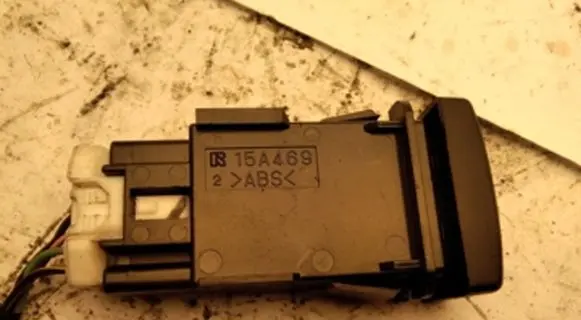Traction control (ASR) switch