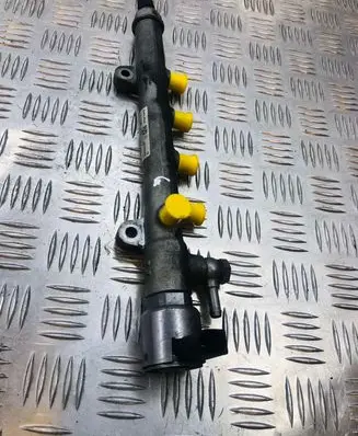 Mercedes-Benz C W204 Fuel main line pipe A6510700495