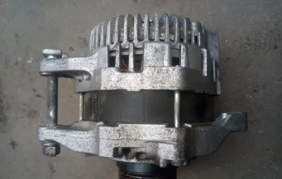 Mitsubishi Outlander Generator/alternator 1800A334