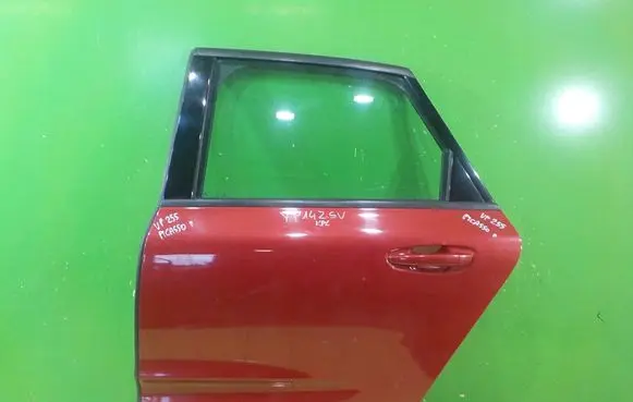 Citroen C4 II Picasso Rear door UP255