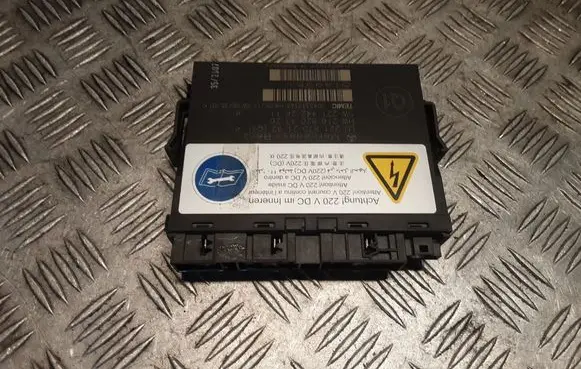 Mercedes-Benz S W221 Seat control module A2218702192 2218702192