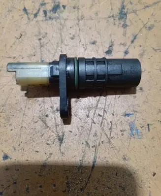 Renault Trafic II (X83) Crankshaft position sensor 8200668500