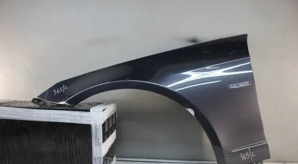 Mercedes-Benz E C207 W207 Fender mounting bracket