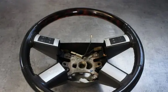 Chrysler 300 - 300C Steering wheel