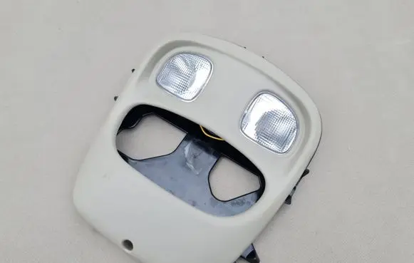 Chrysler 300M Front seat light VV98907 820110 VV98907820110