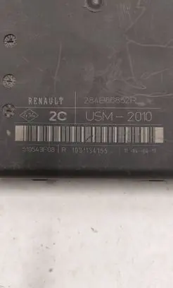 Renault Master III Fuse module 284B66852R 519543F08 1031134155