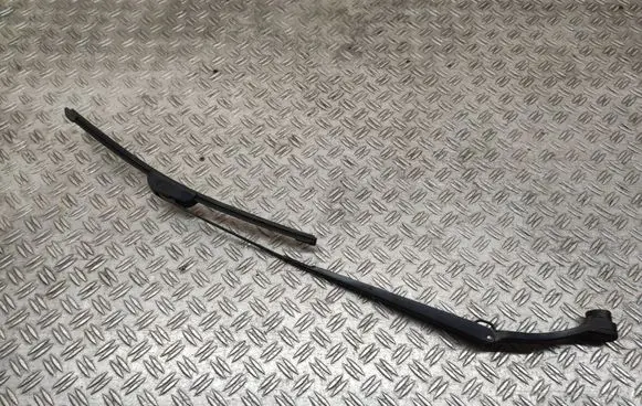 Subaru Legacy Front wiper blade arm 