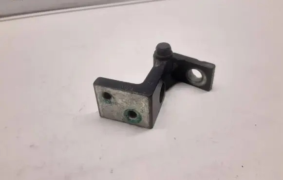 Seat Leon (1P) Rear door upper hinge 5P0833401A