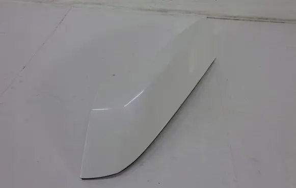 KIA Stinger Rear/tail light trim molding 1J5000