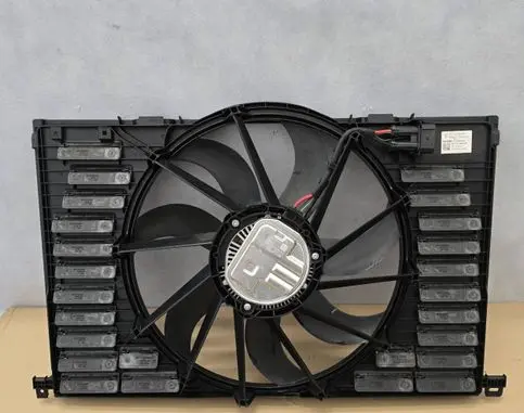 Porsche Panamera (971) Electric radiator cooling fan C73035121 971121203P