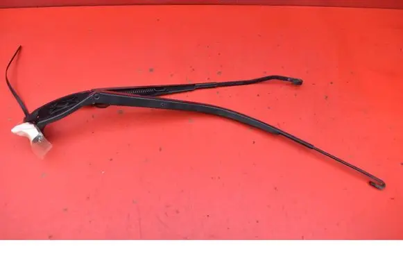 Peugeot 4008 Front wiper blade arm 