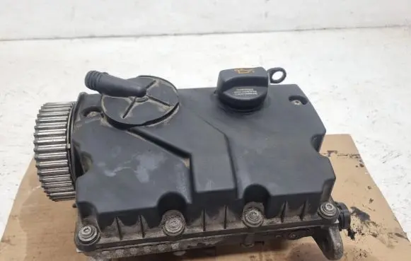 Volkswagen Polo IV 9N3 Engine head 045103469