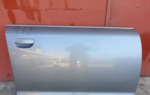 Audi A6 S6 C6 4F Front door