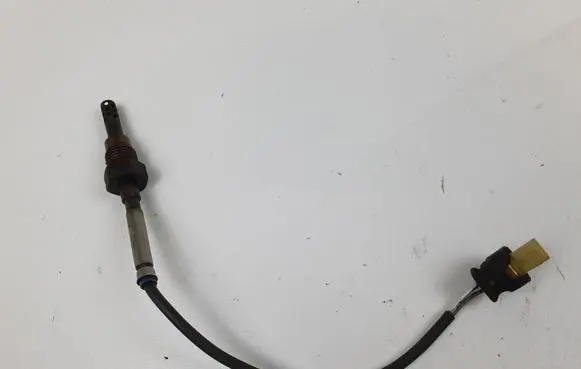 Mercedes-Benz B W245 Exhaust gas temperature sensor A0051539328