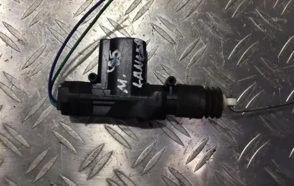 Mitsubishi Lancer Central locking motor 