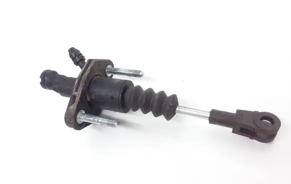 Opel Astra G Clutch master cylinder 90523769