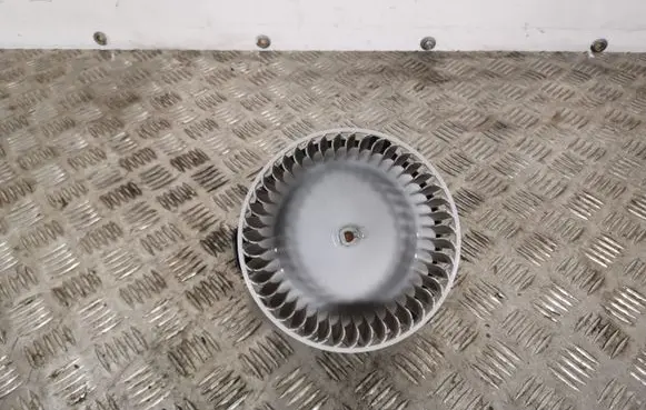 Subaru XV Heater fan/blower 8727005630 T1006184T