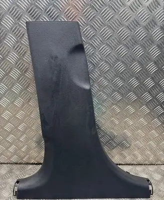 Hyundai i30 (B) pillar trim (bottom) 85835A6000 K0HGD61201