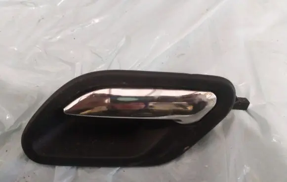 BMW 5 E39 Front door interior handle 8226049