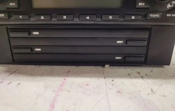 KIA Sorento Radio/CD/DVD/GPS head unit MS4300 3NPJSRLJ ANKNR10006