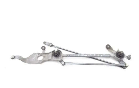 Opel Insignia A Front wiper linkage and motor