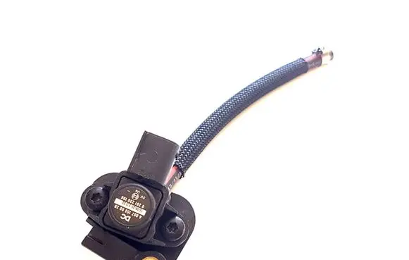 Mercedes-Benz E W212 Air pressure sensor A0071530028 0261230196