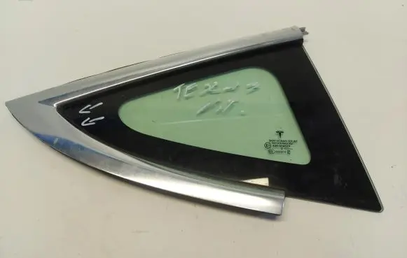 Tesla Model 3 Rear side window