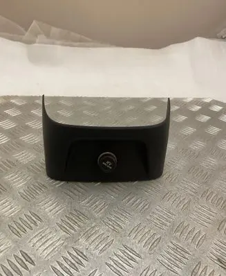 Volvo XC90 Cigarette lighter trim 39827406