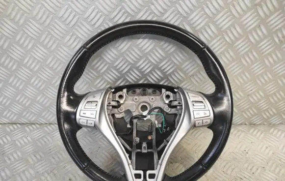 Nissan Qashqai Steering wheel 34221161A