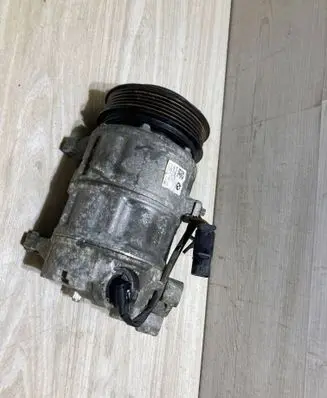 BMW X2 F39 Air conditioning (A/C) compressor (pump) 6842613