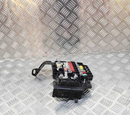Tesla Model S Fuse module