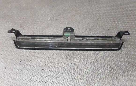 Volvo V70 Third/center stoplight 8658948