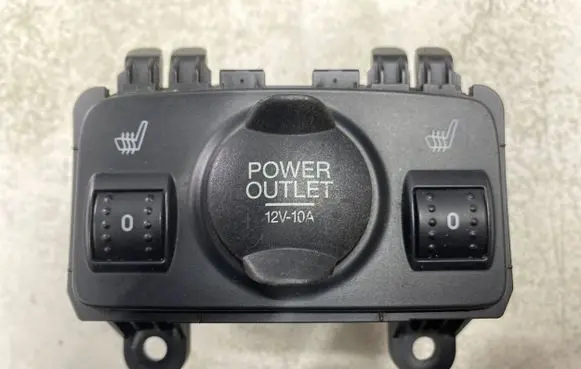 Ford C-MAX II Seat heating switch AM5T19K314AC 11MUN21B 261788