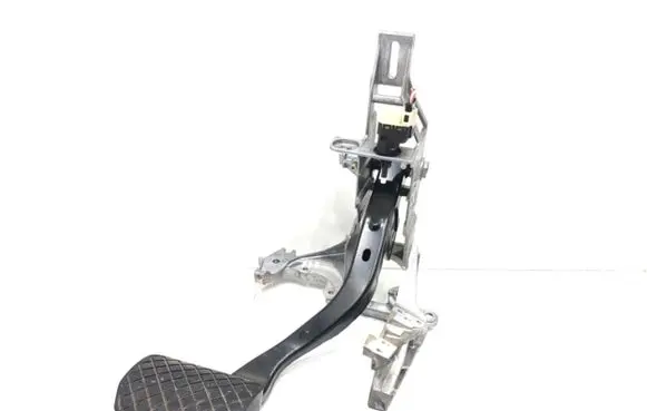 Audi A4 S4 B7 8E 8H Pedal assembly 8E1721117A