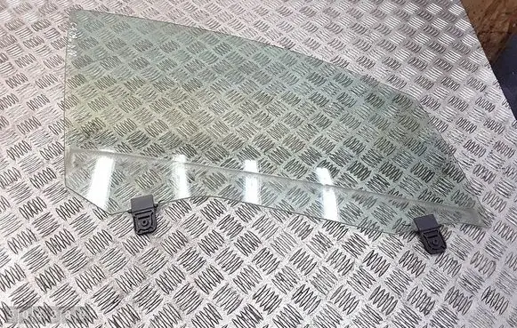 Citroen C5 Front door window glass four-door 43r00055