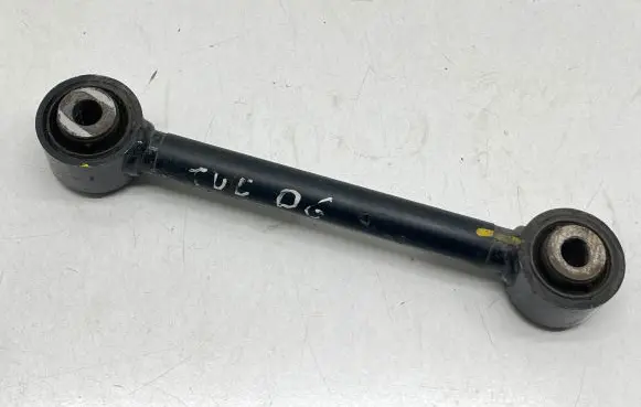 Rear control arm
