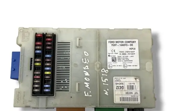 Ford Mondeo MK IV Fuse module 7G9T14A073DE LTQF01125TP 3659AF01125TP