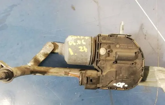 Volkswagen Golf V Front wiper linkage and motor 5M0955120D 1397220608 090365546122