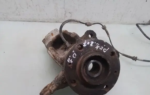 Peugeot 207 Front wheel hub
