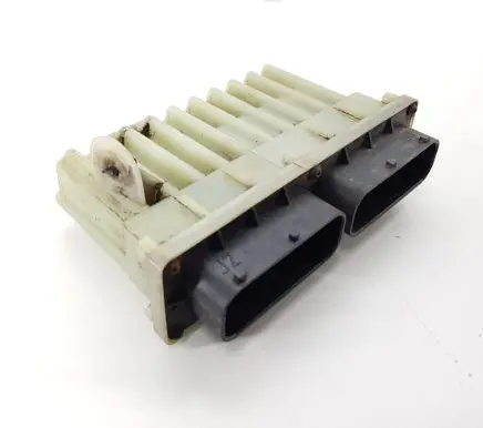Opel Zafira A Coolant fan relay 124410130