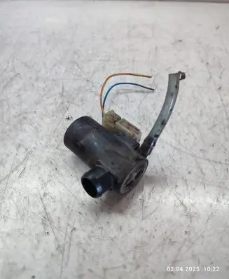 Suzuki Grand Vitara II Windscreen/windshield washer pump