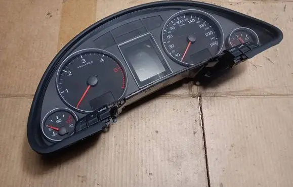 Audi A4 S4 B7 8E 8H Speedometer (instrument cluster) 1036901830