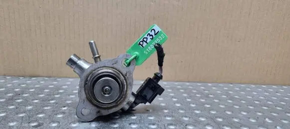 Audi A3 8Y Mechanical fuel pump 05E127027D