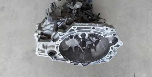 Toyota Yaris Manual 6 speed gearbox 