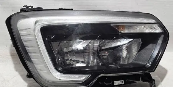 Renault Master III Headlight/headlamp 260105567R
